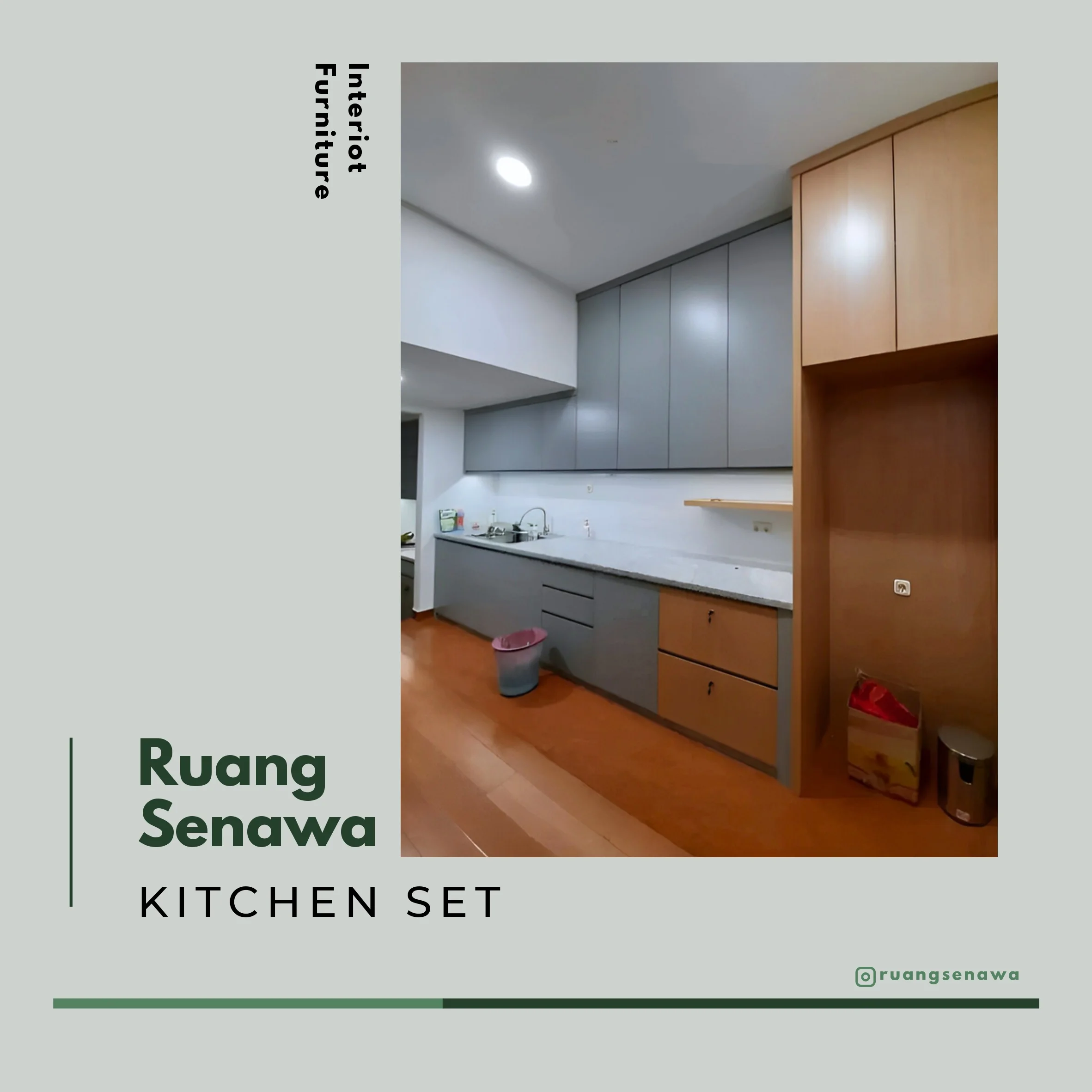 Kitchen Set Abu-abu & Wood — Kabinet panjang minimalis berwarna abu-abu kombinasi tekstur kayu Kota Palu Ruang Senawa